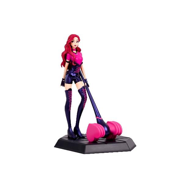 Blackpink Jisoo collectible figures front view