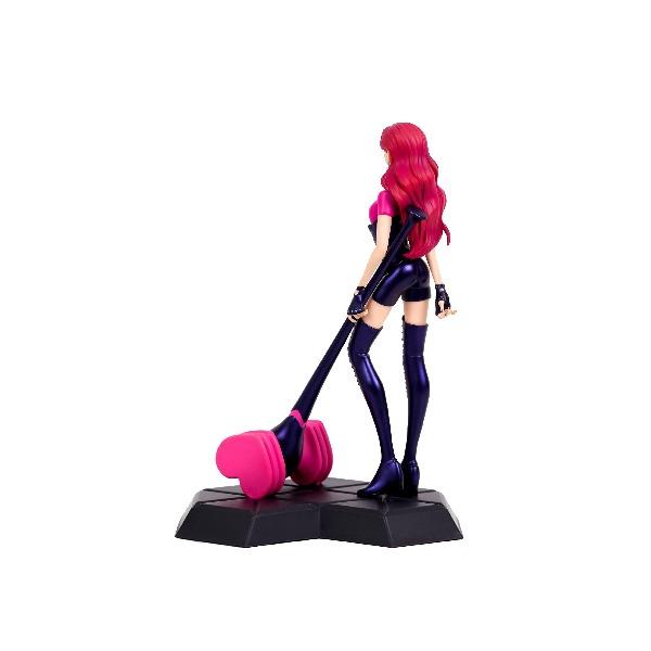 Blackpink Jisoo collectible figures back view